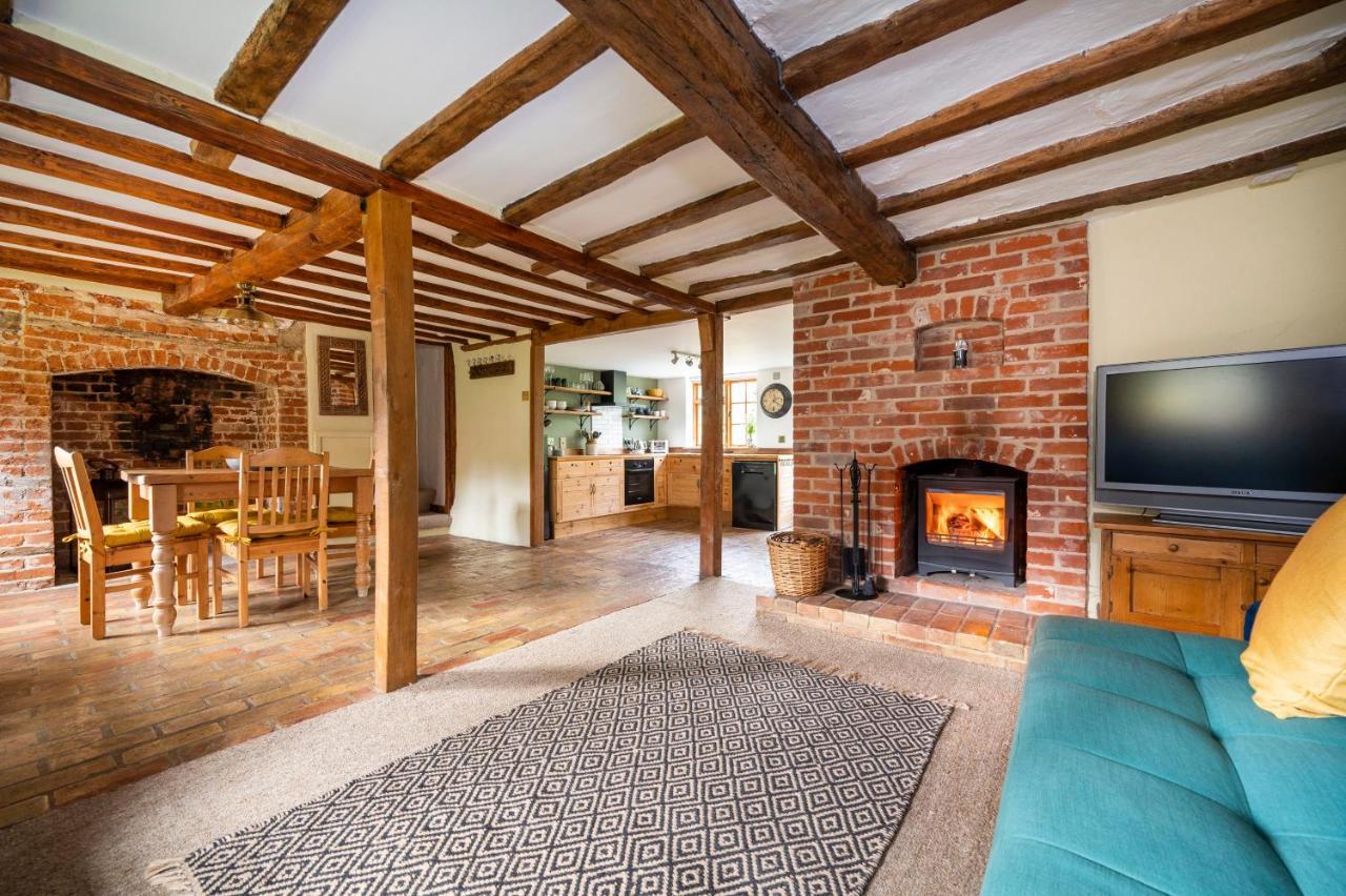 Buttercup Cottage, Hartest Екстер'єр фото